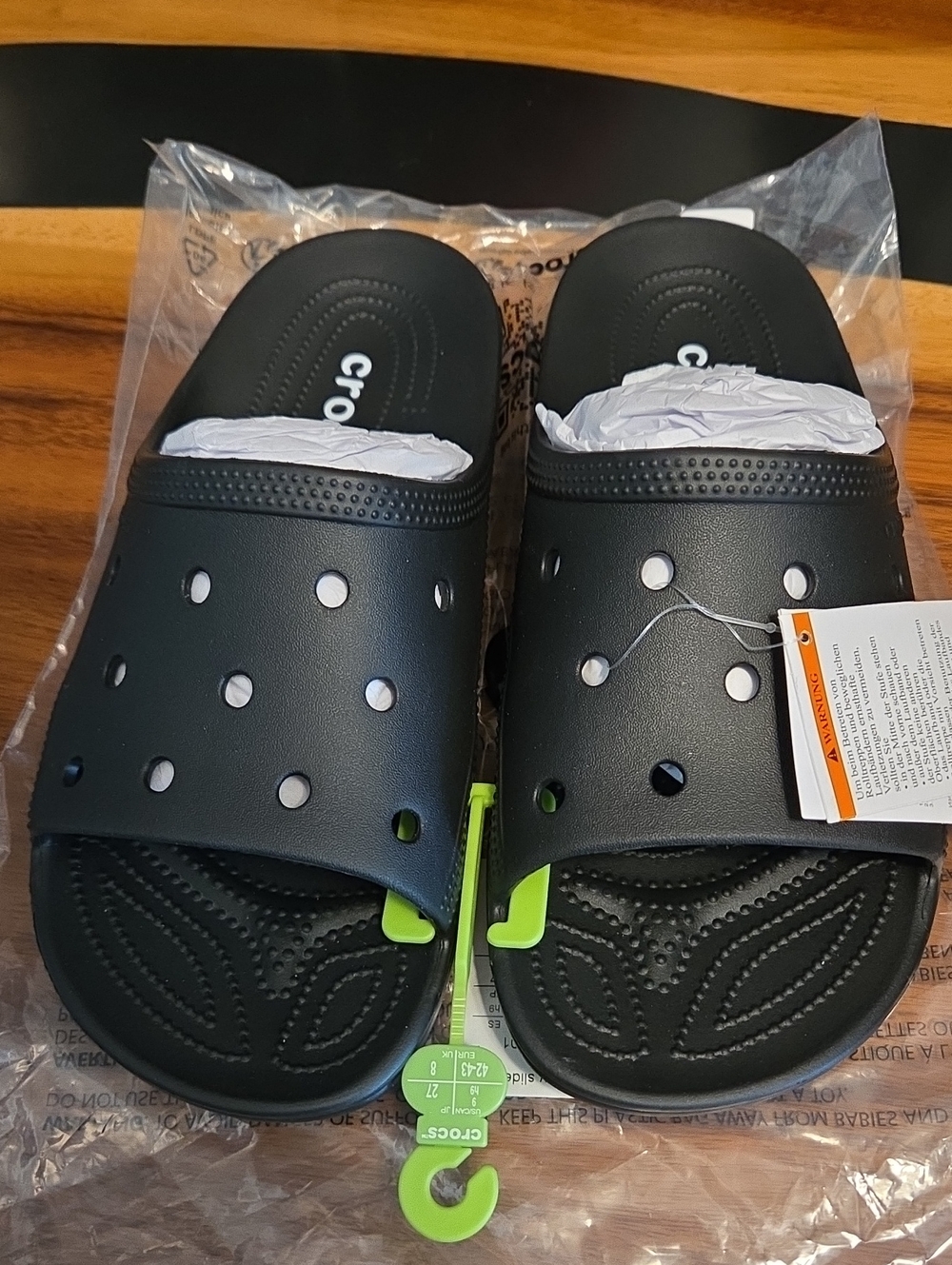 CROCS Black Classic Slide Clogs Men's size 9 - Picture 3 of 5